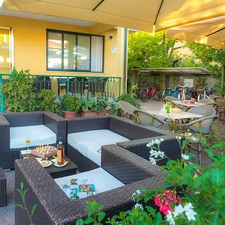 Dei Tigli Hotel 3*